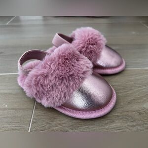 Cat & Jack Toddler Pink Fur Metallic Holiday Slippers Size 5 6